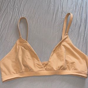 SKIMS fits everybody triangle bra